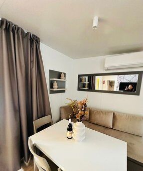 🌊 MOBILNÍ DŮM - BIOGRAD NA MORU🇭🇷
125.000 eur + poplatky
Hle