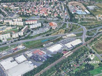 Pozemky jsou vesměs na sebe navazující v územním plánu veden
