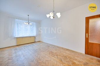Prodej bytu 3+1 s balkónem a sklepem – osobní vlastnictví
Na