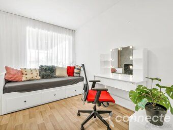 Hledáte dům, který nabízí:
- bydlení u Prahy - velkou zahrad