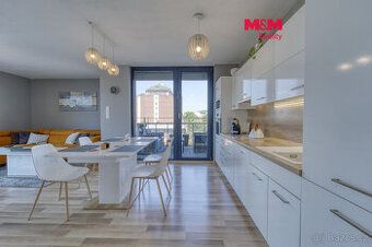 Strakonice, byt 3+1. Nabízím k prodeji byt 3+1 (65m2) ve Str