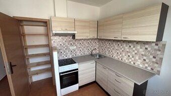 Strakonice, byt 3+1. Nabízím k prodeji byt 3+1 (65m2) ve Str