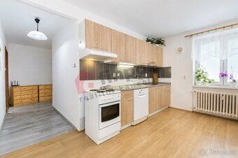 Strakonice, byt 3+1. Nabízím k prodeji byt 3+1 (65m2) ve Str