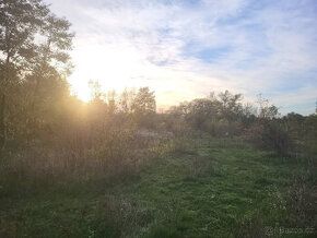 Prodej pozemku s rozlohou 18 300 m². Nabízíme Vám jedinečnou