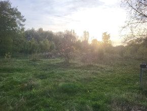 Prodej pozemku s rozlohou 18 300 m². Nabízíme Vám jedinečnou