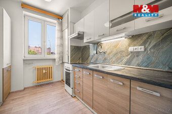 Exkluzivně nabízím světlý a příjemný byt 2+1 v ulici Královi
