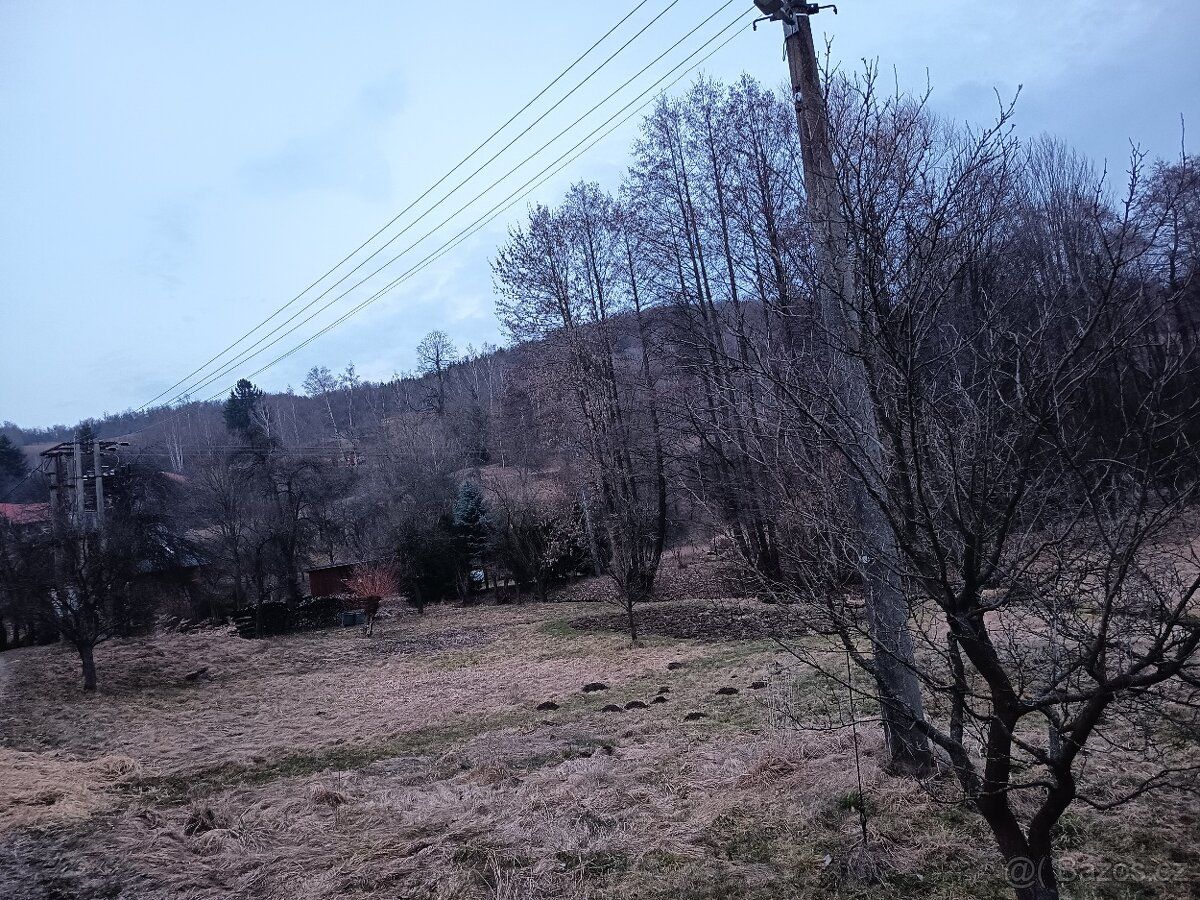 Pronajmu zahrady, zemědělské pozemky se stodolou v Hlubokém 