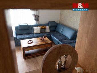 Nabízíme k prodeji prostorný rodinný dům 5+kk o užitné ploše