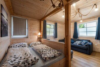 Nabízíme k prodeji apartmán umístěný v přízemí s terasou o o