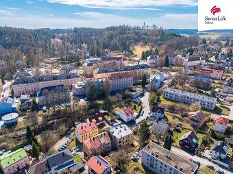 Nabízíme k prodeji nadstandardně prostorný byt o dispozici 4