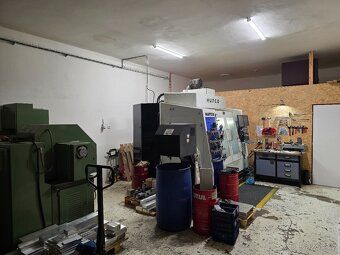 Nabízím prostor 70m2 evidováno jako dílna. Možnost využití j