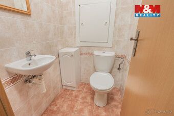Nabízíme ke koupi světlý a prostorný byt 3+kk s balkónem a g