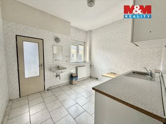Podnájem kancelářského prostoru, 48 m² v 1. patře zděného do