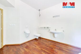 Prodej rodinného domu v tiché, klidné části Úšovic. Dům je v