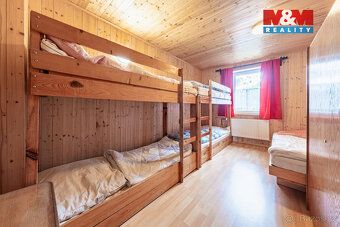 Nabízím k prodeji chatu v Loučné pod Klínovcem v části obce 
