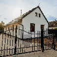 Nabízíme k prodeji krásný, nově postavený rodinný dům ve sty