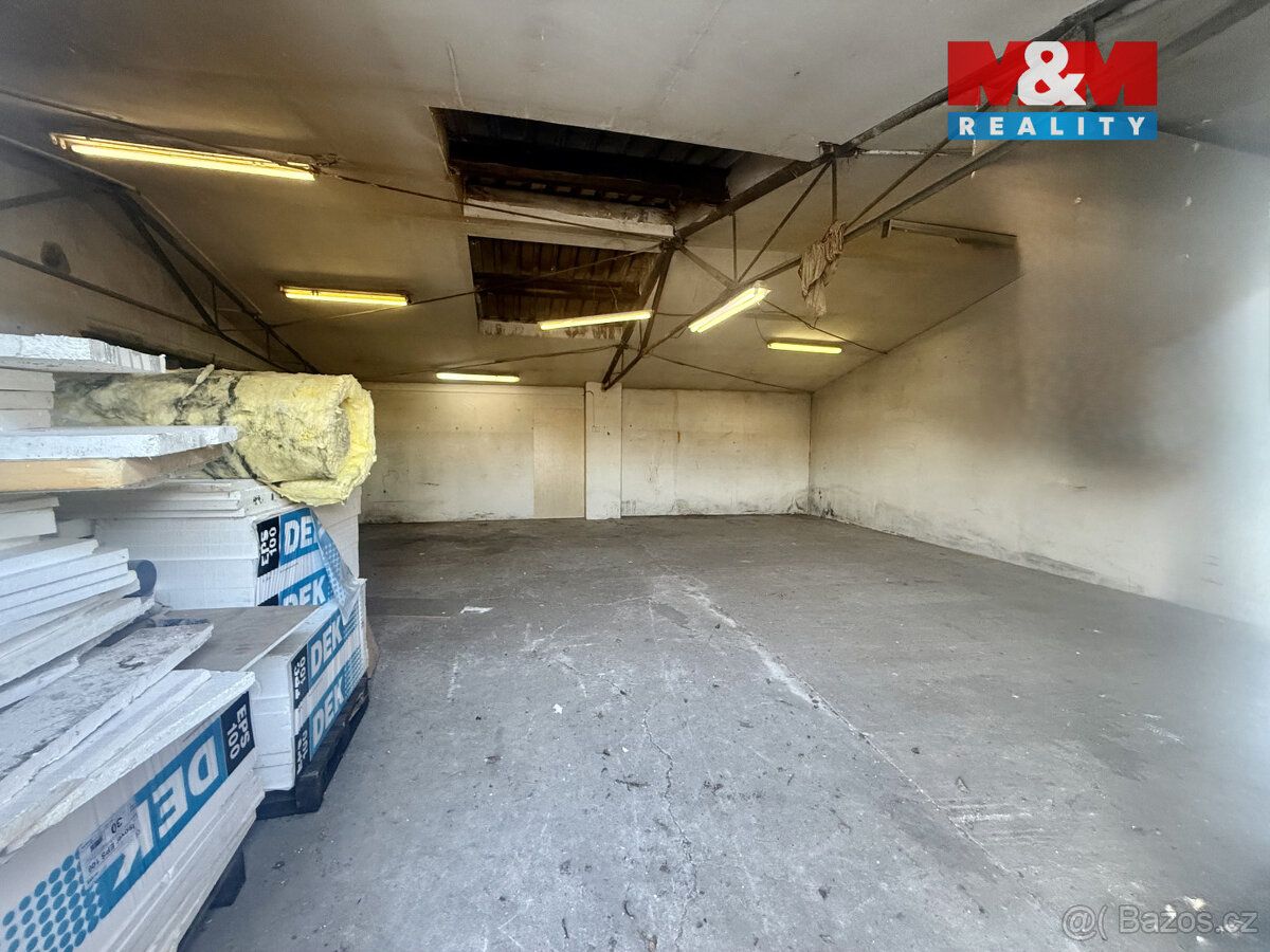 Ráda bych Vám nabídla tento sklad o výměře 80 m2, který se n