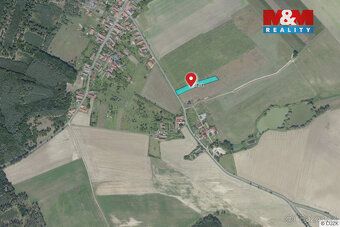 Nabízím k prodeji pozemek o celkové výměře 3 662 m² v obci B