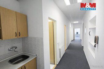 Nabízíme k pronájmu reprezentativní kancelářské prostory o v