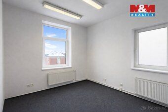 Nabízíme k pronájmu reprezentativní kancelářské prostory o v