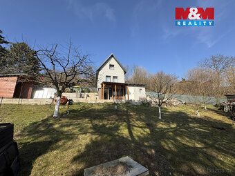 Toužíte po klidu, výhledu do zeleně a vůni dřeva za teplých 