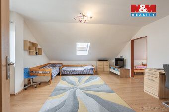 Hledáte exkluzivní dvougenerační rodinný dům v klidné části 