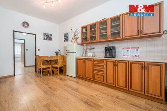 Hledáte prostorné bydlení pro dvě rodiny, kombinaci bydlení 