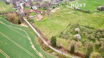 Na pomezí Strakonicka a Prachaticka, v klidné části obce Pře