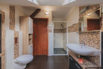 Útulný byt 2+kk 72m2 s vlastním parkovacím stánímNabízím k p
