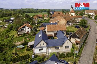 Nabízíme vám ke koupi chalupu o dispozici 3+1 se zahradou a 