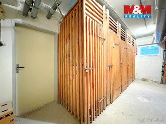 Nabízíme k dlouhodobému pronájmu krásný čistý byt 2+1 s lodž