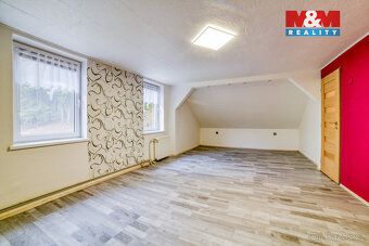 V Podhradí u Aše, na okraji lesa a v tichu Smrčin, stojí dům