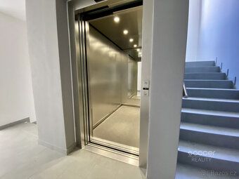 Zcela nový apartmán 1+kk+terasa+sklep+parkovací stání, Nad Č