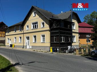 Nabízíme k prodeji prostorný a světlý byt 2+1 o výměře 87 m²