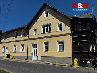 Nabízíme k prodeji prostorný a světlý byt 2+1 o výměře 87 m²