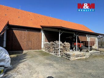 Nabízíme k pronájmu prostornou stodolu o výměře 430 m², vhod