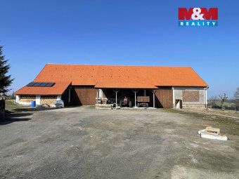 Nabízíme k pronájmu prostornou stodolu o výměře 430 m², vhod