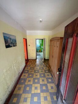 Prodáme rodinný dům - zemědělská usedlost s uzavřeným dvorem