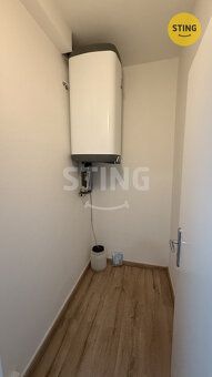 Nabízíme k dlouhodobému pronájmu bytovou jednotku s balkonem