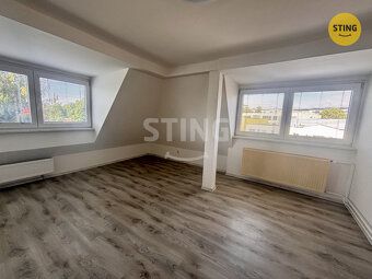Nabízíme k pronájmu slunný byt 2+1 o výměře 56m2 na ul. 28.ř