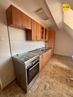 Nabízíme k pronájmu slunný byt 2+1 o výměře 56m2 na ul. 28.ř