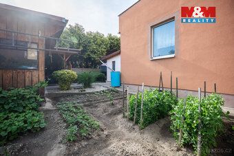 Nabízíme k prodeji udržovaný cihlový dům 3+kk v klidné okraj