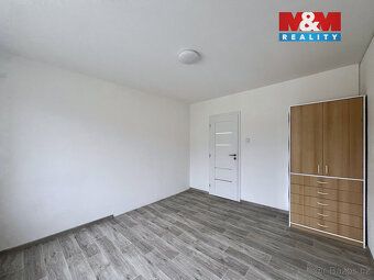 Byt o dispozici 3+1 o užitné ploše 63 m2 po vkusné rekonstru