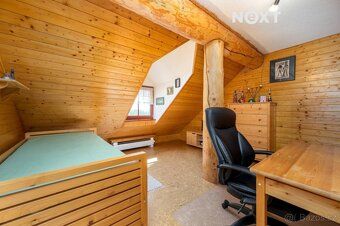 Prodej krásného srubu 5+kk, pozemek 861 m2, Velký Chlumec, o