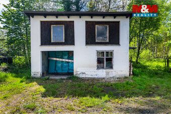Nabízíme k prodeji slunný stavební pozemek o celkové výměře 