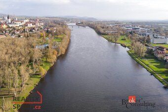 Nebytové prostory na obchodní činnost a nerušící výrobu u Li