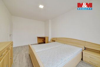 Pronájem bytu 2+1, 52 m2, ve druhém patře bytového domu bez 