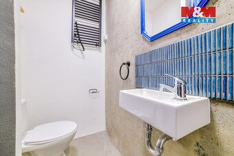 Pronájem zrekonstruovaného bytu 1+1, 41 m2, v prvním patře p