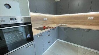 Hledám dlouhodobý pronájem bytu v Teplicích, od 120 m2, prvn