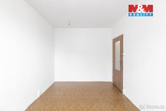 Nabízíme k prodeji byt 3+1 o užitné ploše 63 m² v panelovém 